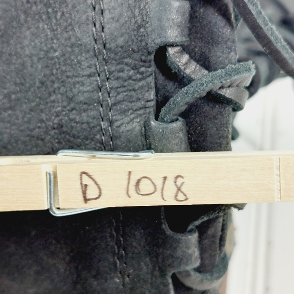 UGG Cary Black Nubuck Leather Back Lace Block Heel Mid Calf Boots D1018 - Picture 12 of 12